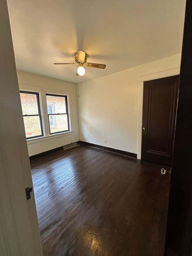 Building Photo - 330 Lavina Ave
