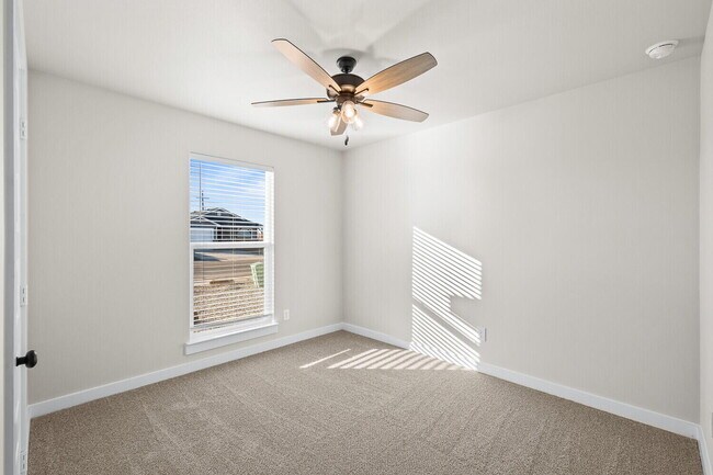 Building Photo - 2004 Settler Ave