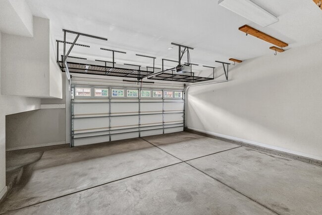 Building Photo - 8611 Macedonia Lake Dr