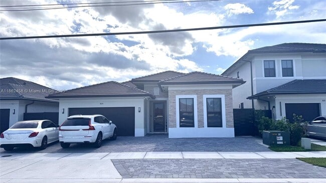 Primary Photo - 1820 SW 144th Ave