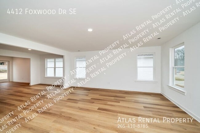 Building Photo - 4412 Foxwood Dr SE