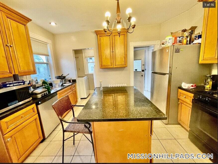 Building Photo - 45 Cherokee St