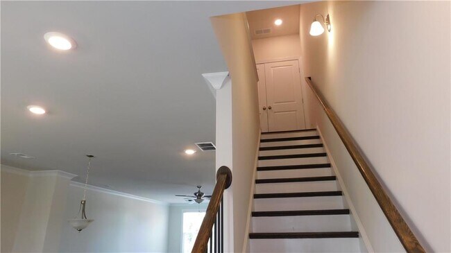 Building Photo - 3612 Knox Pk Overlook