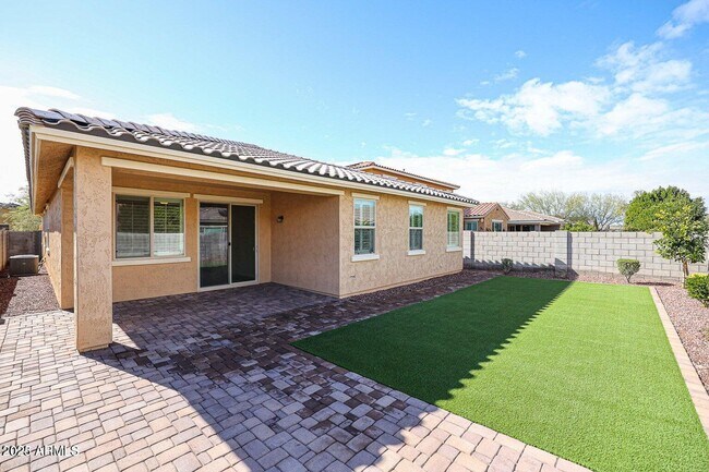 Building Photo - 10398 W Rosewood Ln