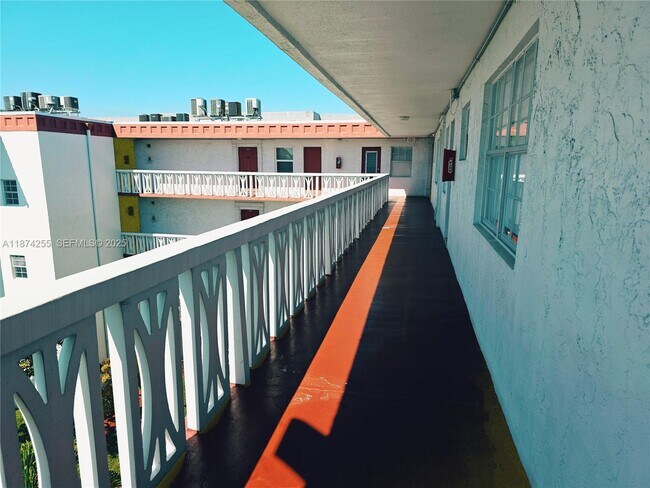 Building Photo - 4140 NW 44th Ave