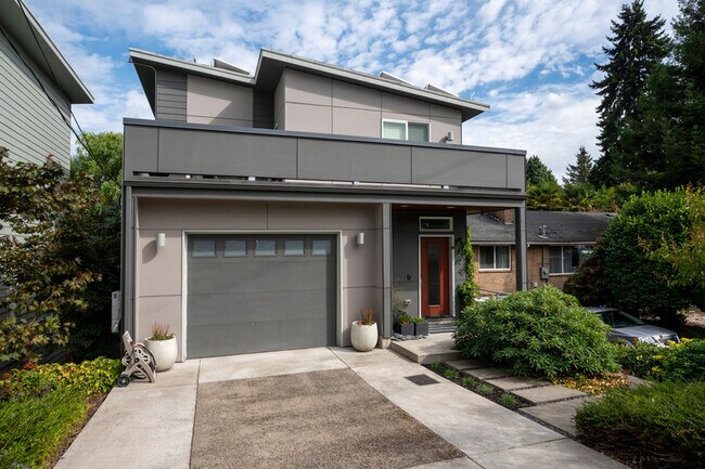 Primary Photo - 3824 Renton Ave S