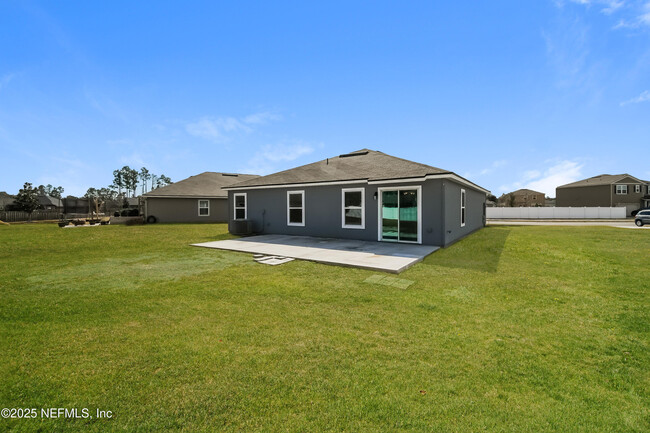 Building Photo - 3340 Canyon Falls Dr
