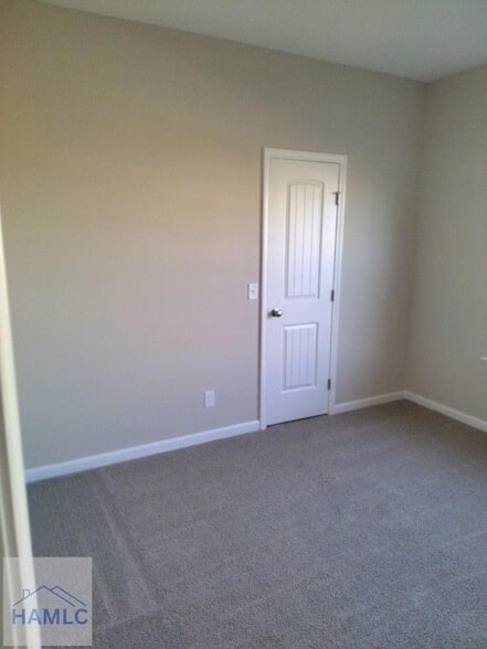 Building Photo - 222 Courage Wy