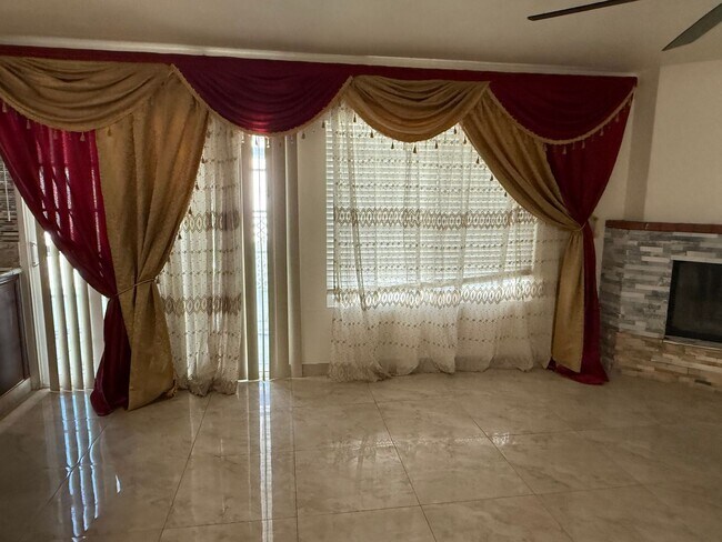 Building Photo - Eagle Ranch Community-2 Story 4 bedrooms Spanish Style Home