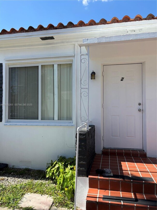 Building Photo - 1035 SW 3rd St