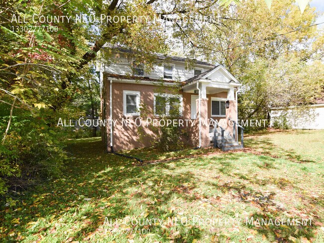 Building Photo - 1234 Winton Ave