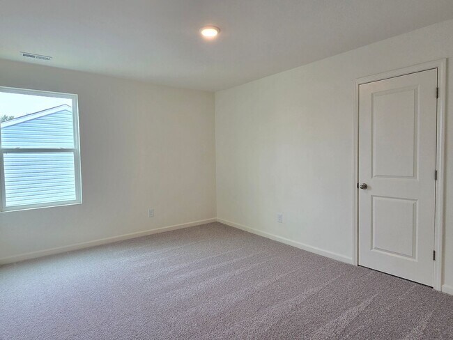 Building Photo - Brand new 3-bedroom / 2.5-Bath in the high...