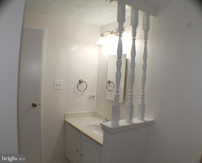 Building Photo - 7915 Tyson Oaks Cir