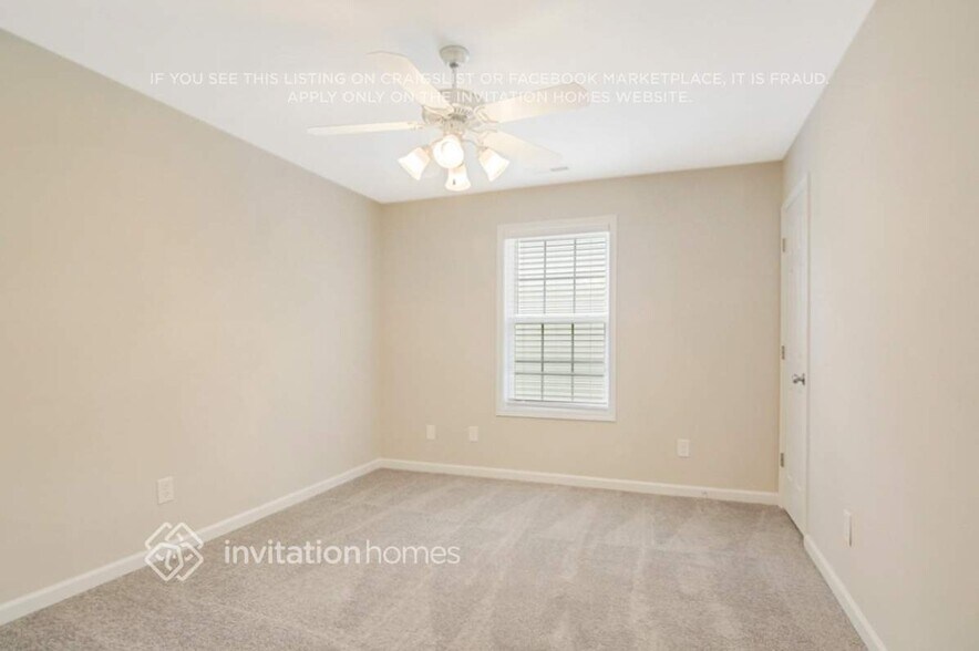 Building Photo - 2349 Lazy River Dr