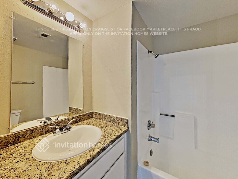 Building Photo - 14776 Sequoia Ave