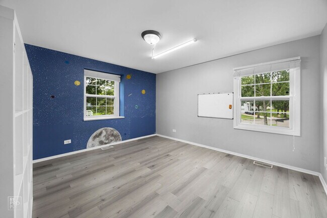 Building Photo - 120 Tamworth Pl