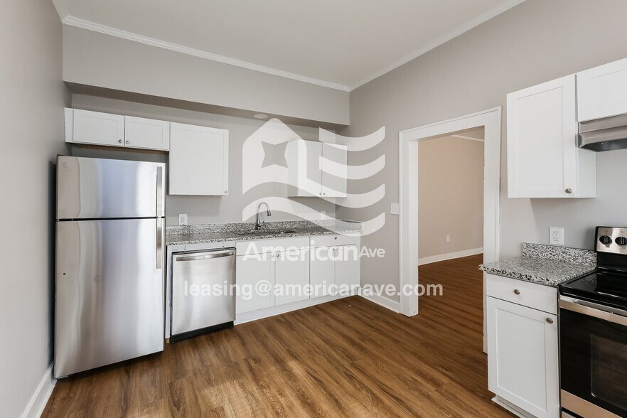 Building Photo - 319 H St