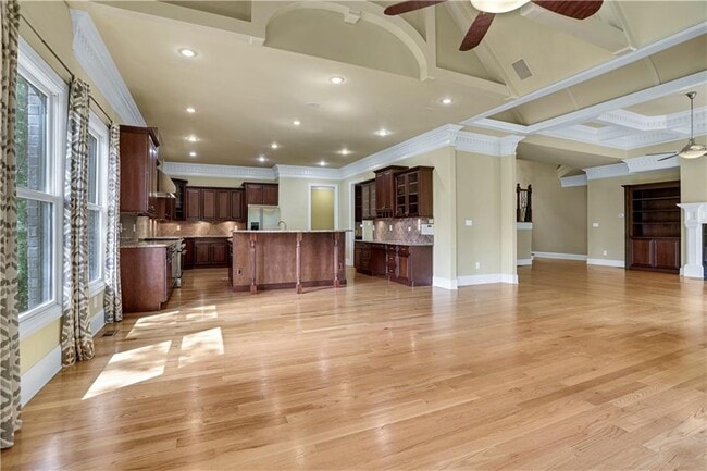 Building Photo - 6295 Windward Pkwy