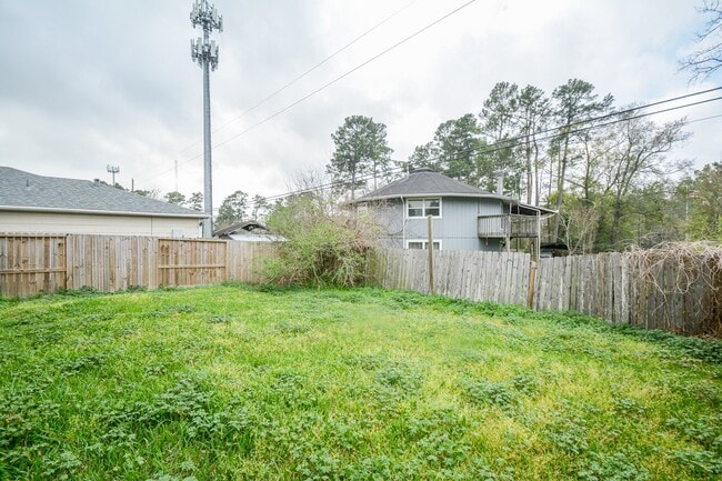 Building Photo - 22951 Twisting Pine Dr