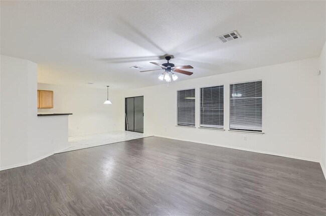 Building Photo - 5521 Victory Gallop Dr
