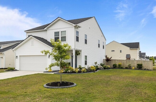 Building Photo - 401 Carrara Dr