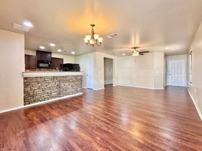 Building Photo - 7322 Azalea Square