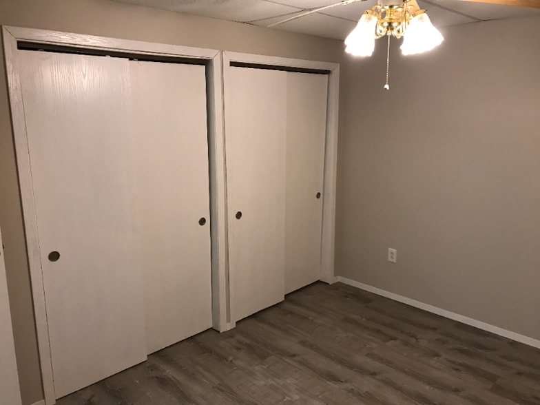 Building Photo - 351 Chicago Rd