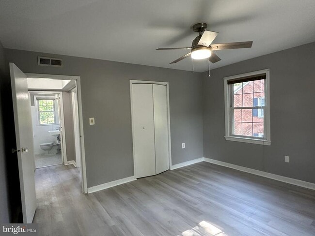 Building Photo - 6626 Boulevard View
