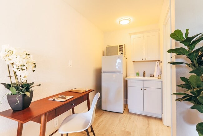 Floorplan - Niles Station