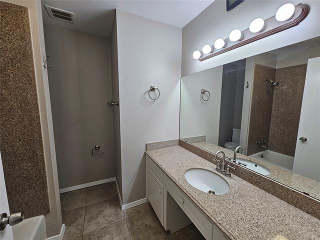 Building Photo - 609 Canyon Ridge Dr