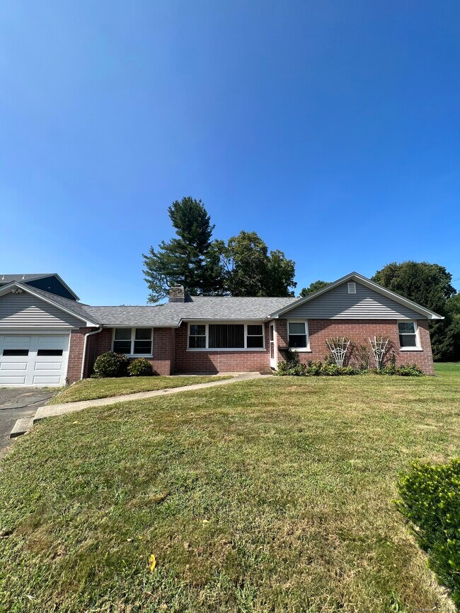 Primary Photo - 21 Meadowside Rd