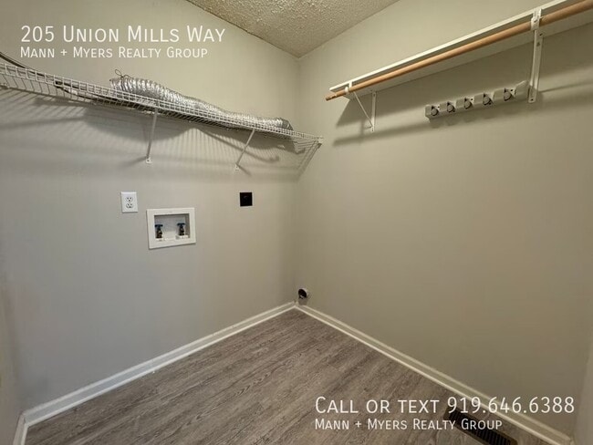 Building Photo - 205 Union Mills Way