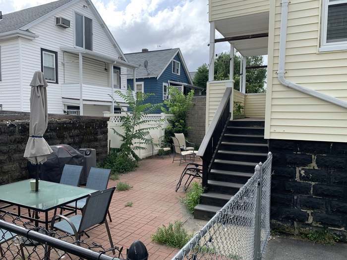 Building Photo - 44 Fairfax St