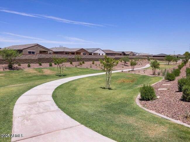Building Photo - 41740 W Sonoran Trail