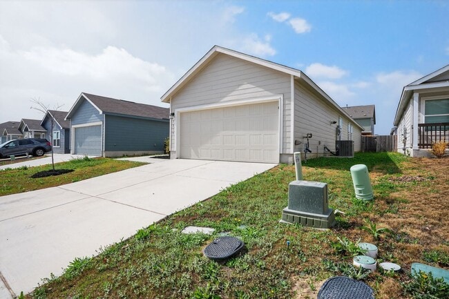 Building Photo - 2 Week Free Move-In Special!! 4/2 w/ Modern Layout in Growing San Antonio Community