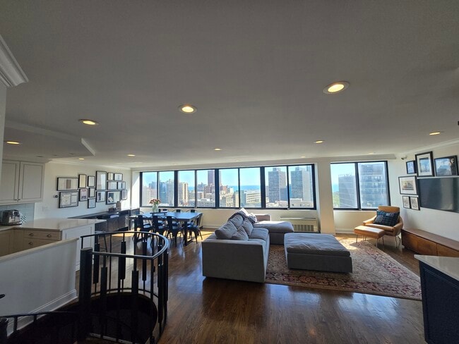 Building Photo - 2754 N Hampden Ct