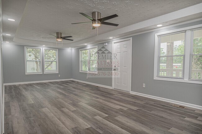 Building Photo - 5724 Sanford Ave