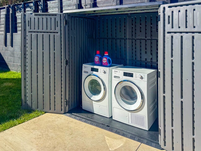 Building Photo - 3028 1st St