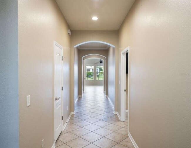 Building Photo - 7627 Stoney Hill Dr