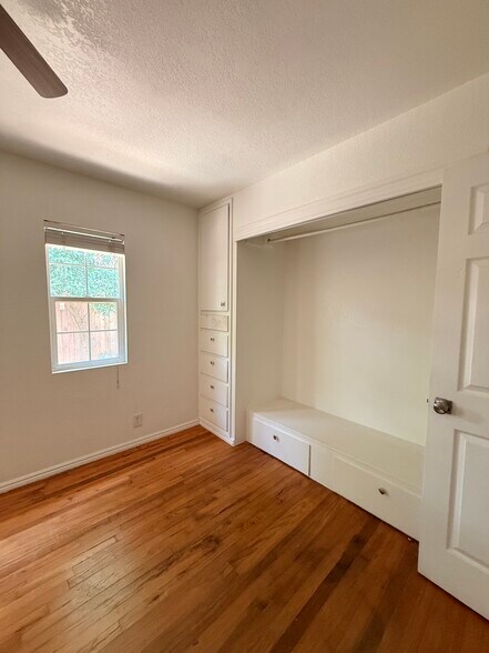 Building Photo - 2893 Reservoir Ln
