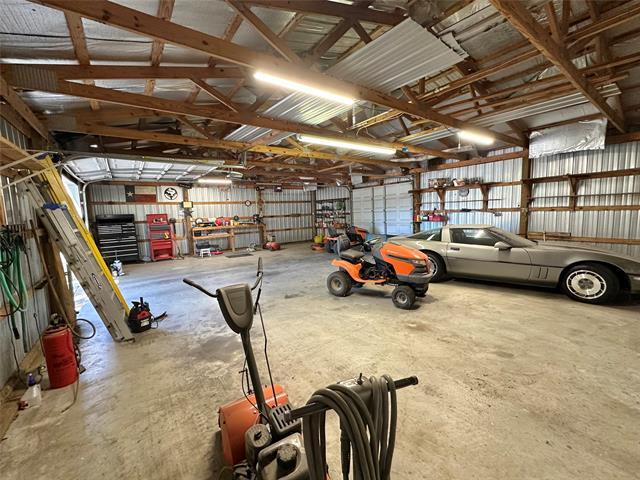 Building Photo - 1924 Countryside Dr