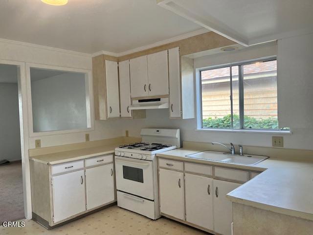 Building Photo - 544 Saratoga St