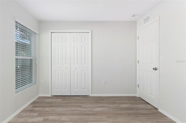 Building Photo - 454 21st St N