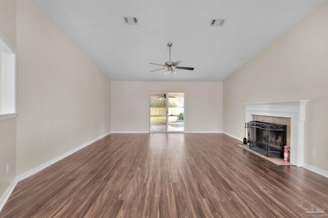 Building Photo - 9033 Bluebay Ln