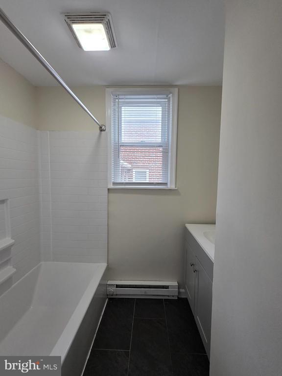 Building Photo - 1022 Fox Chase Rd