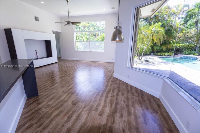 Building Photo - 280 Landings Blvd