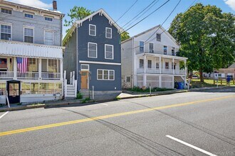 Building Photo - 165 W Main St