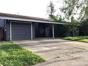 Building Photo - 3 Bedroom 2 bath home in North Davis
