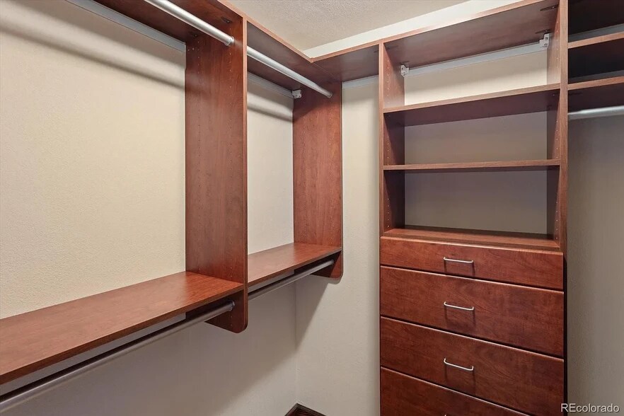 Master Bedroom Closet - 413 Poncha Blvd