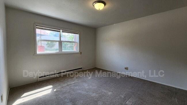Building Photo - 2913 8th St N